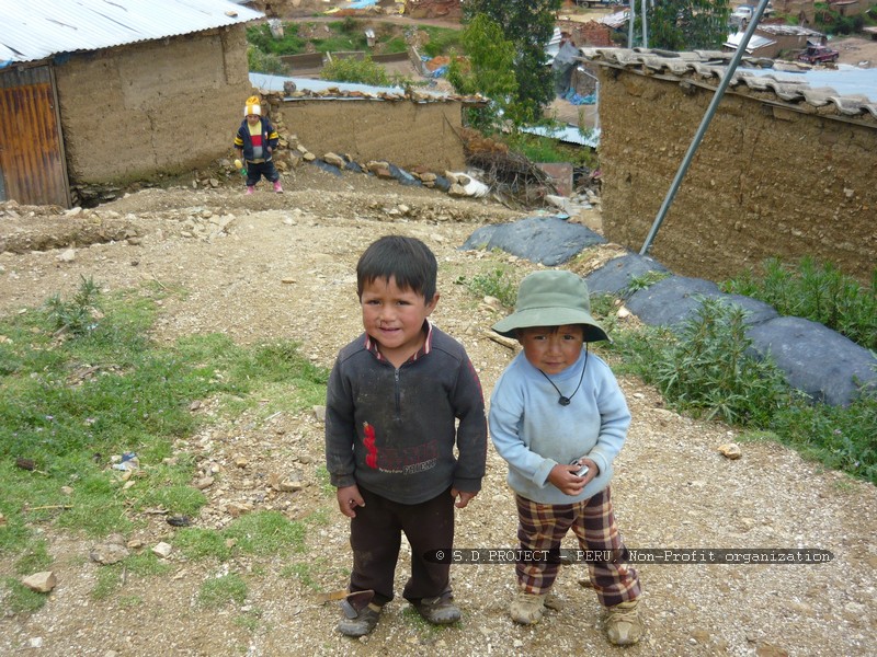 Project with children qchi xv2 014 tn