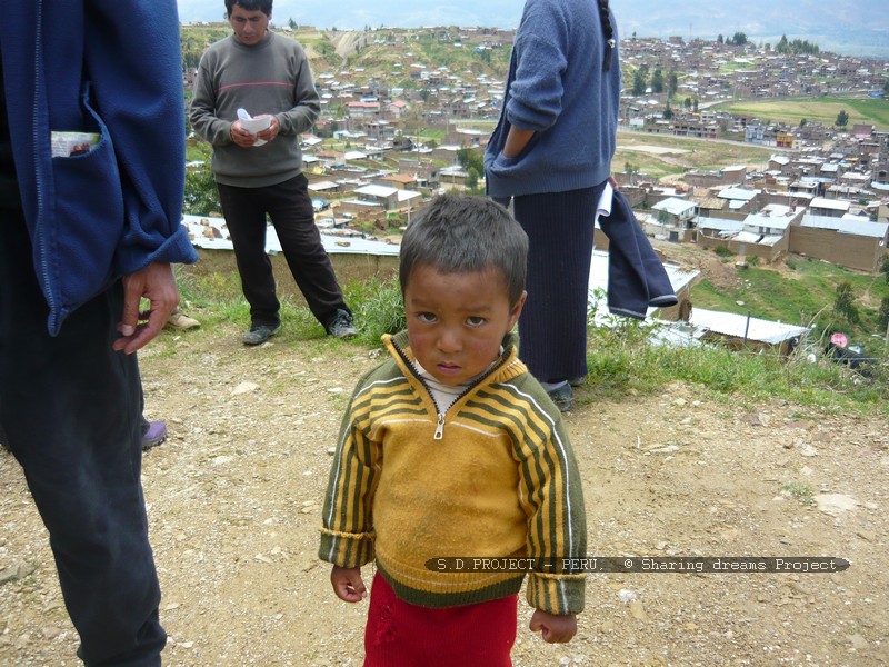 Project with children qchi xv2 025 tn copia